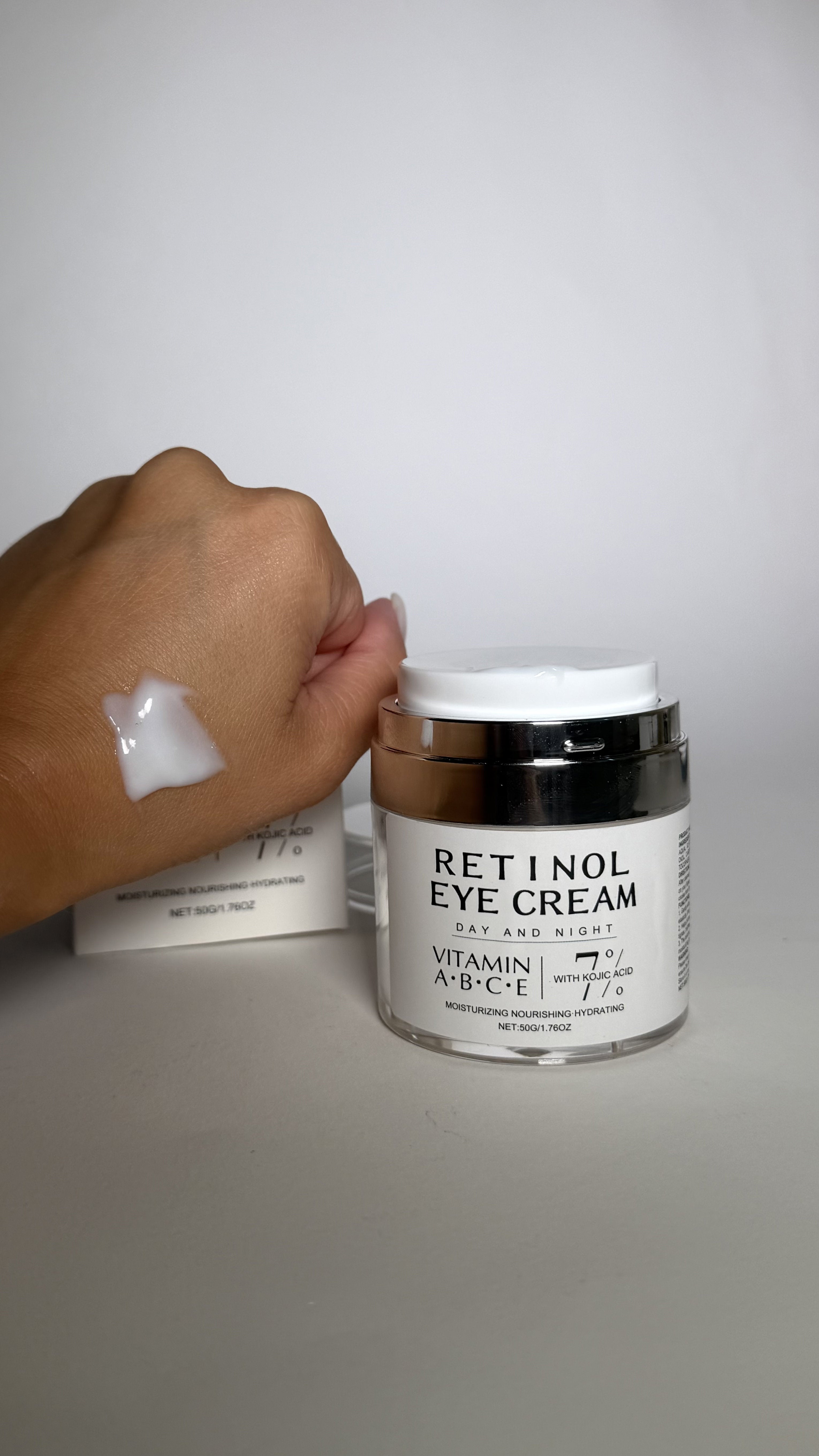 Cremă facială cu Retinol și Colagen