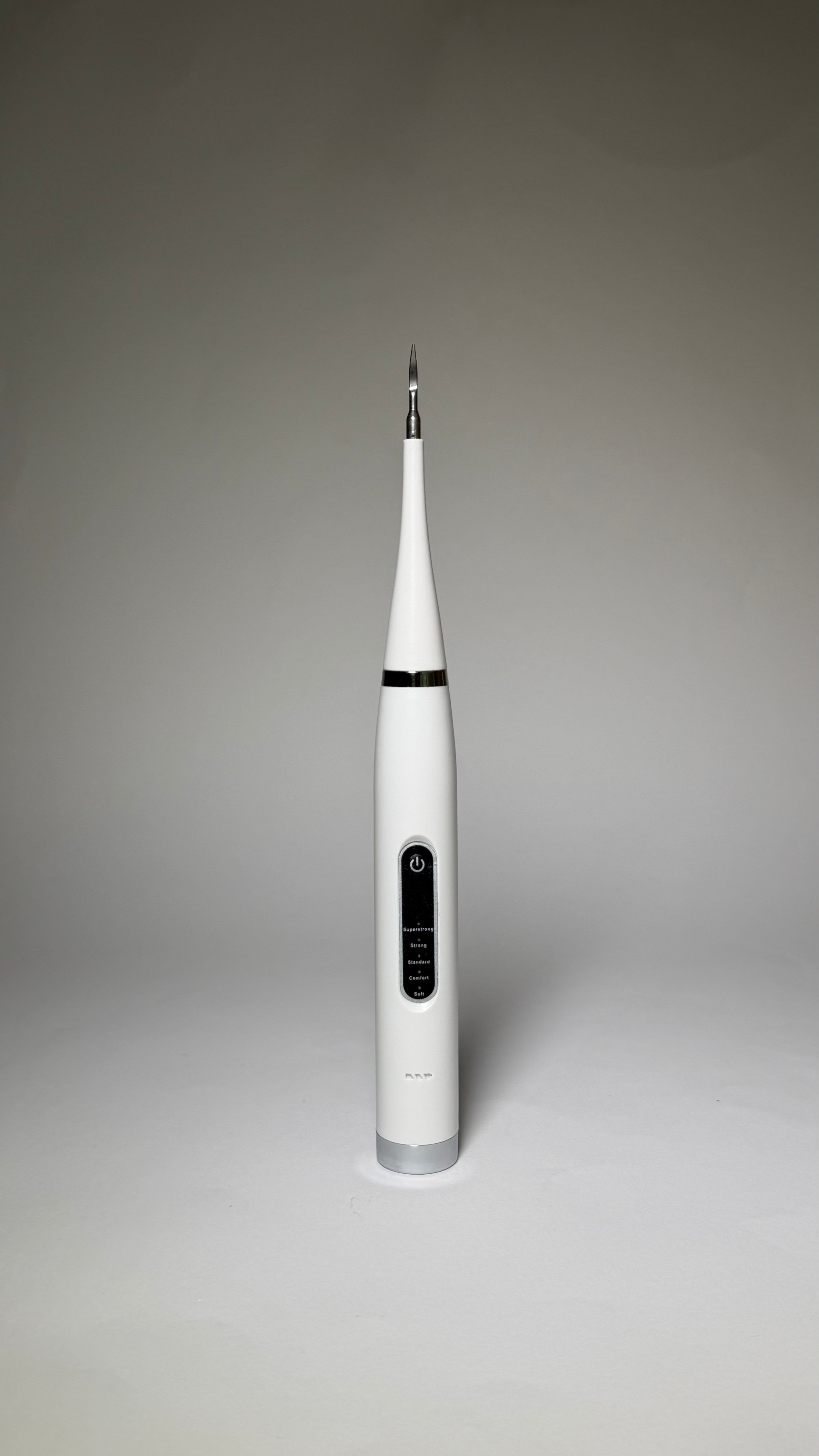 Aparat ultrasonic pentru curățarea dinților