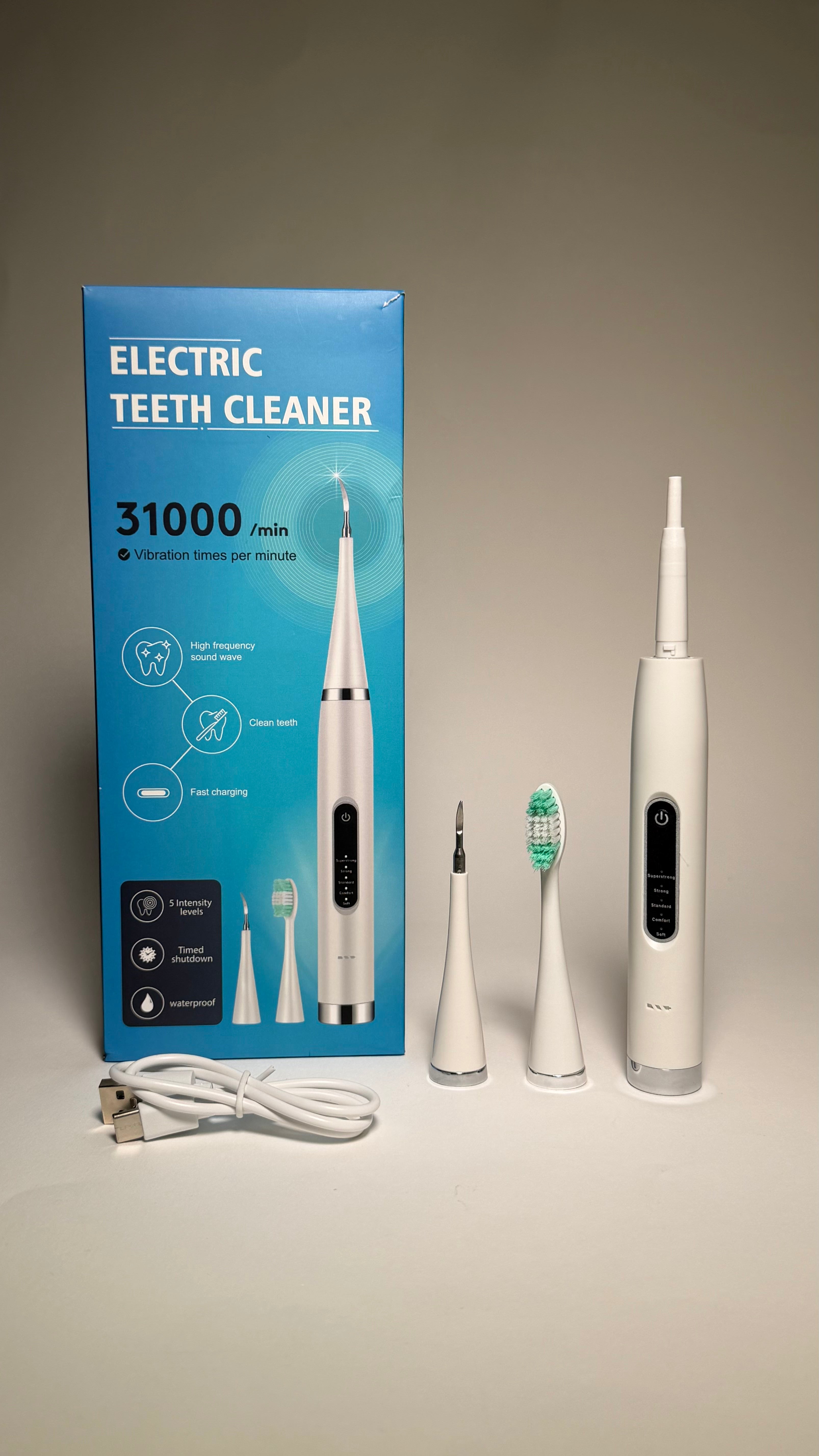 Aparat ultrasonic pentru curățarea dinților