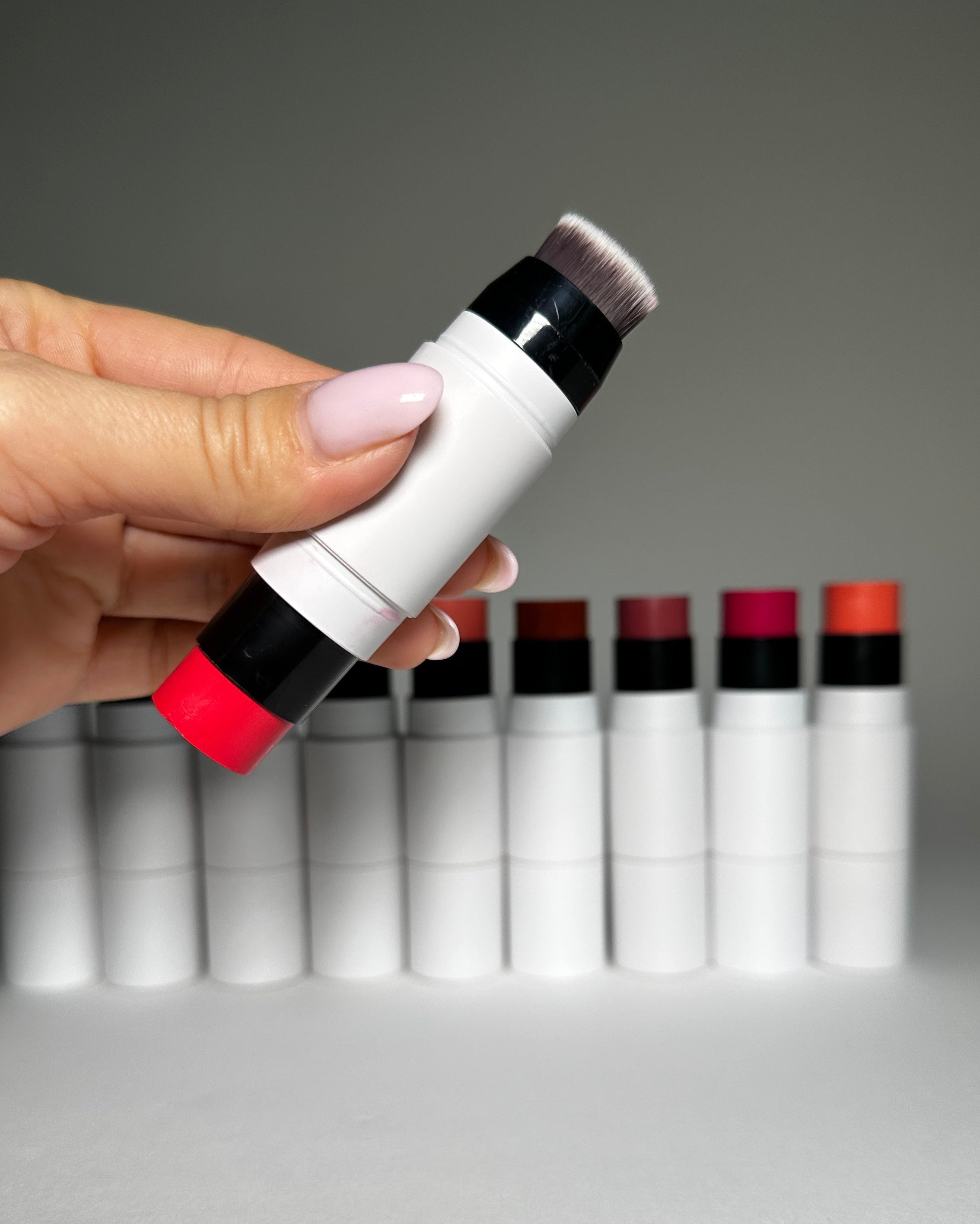 Blush Balm Stick 2-în-1 – pentru buze și obraji