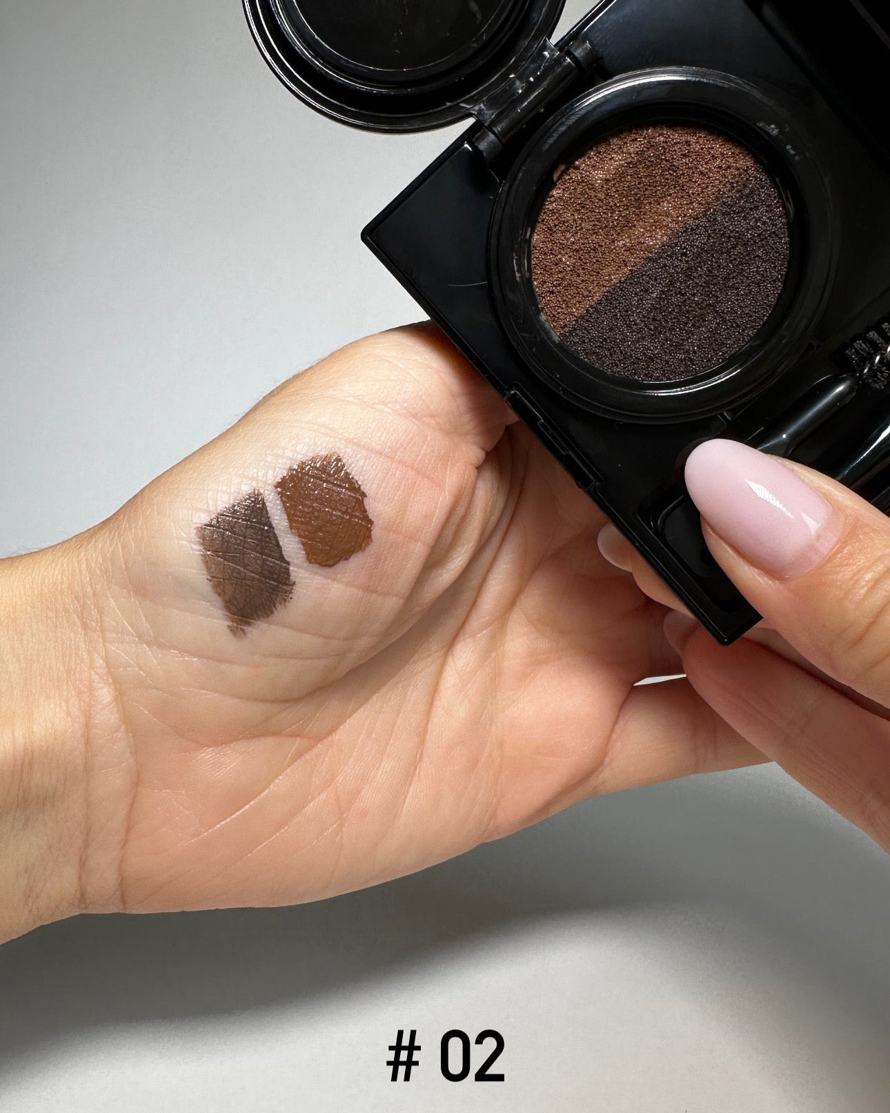 Pernă cu crema de sprâncene în 2 culori