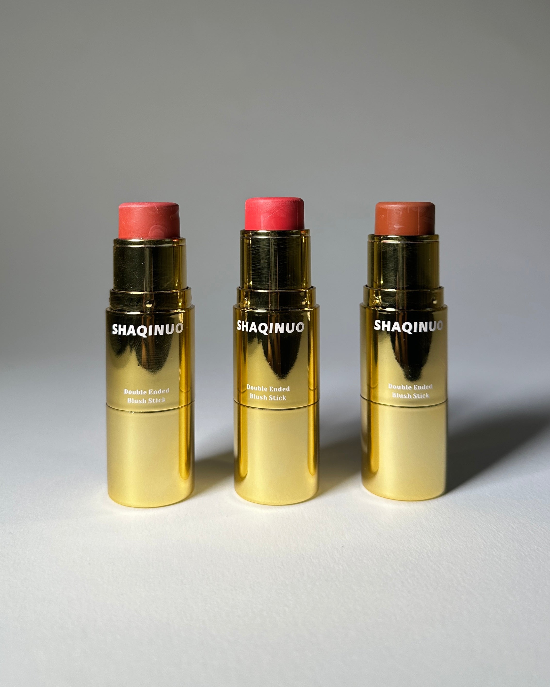 Iluminator Blush SHAQINUO