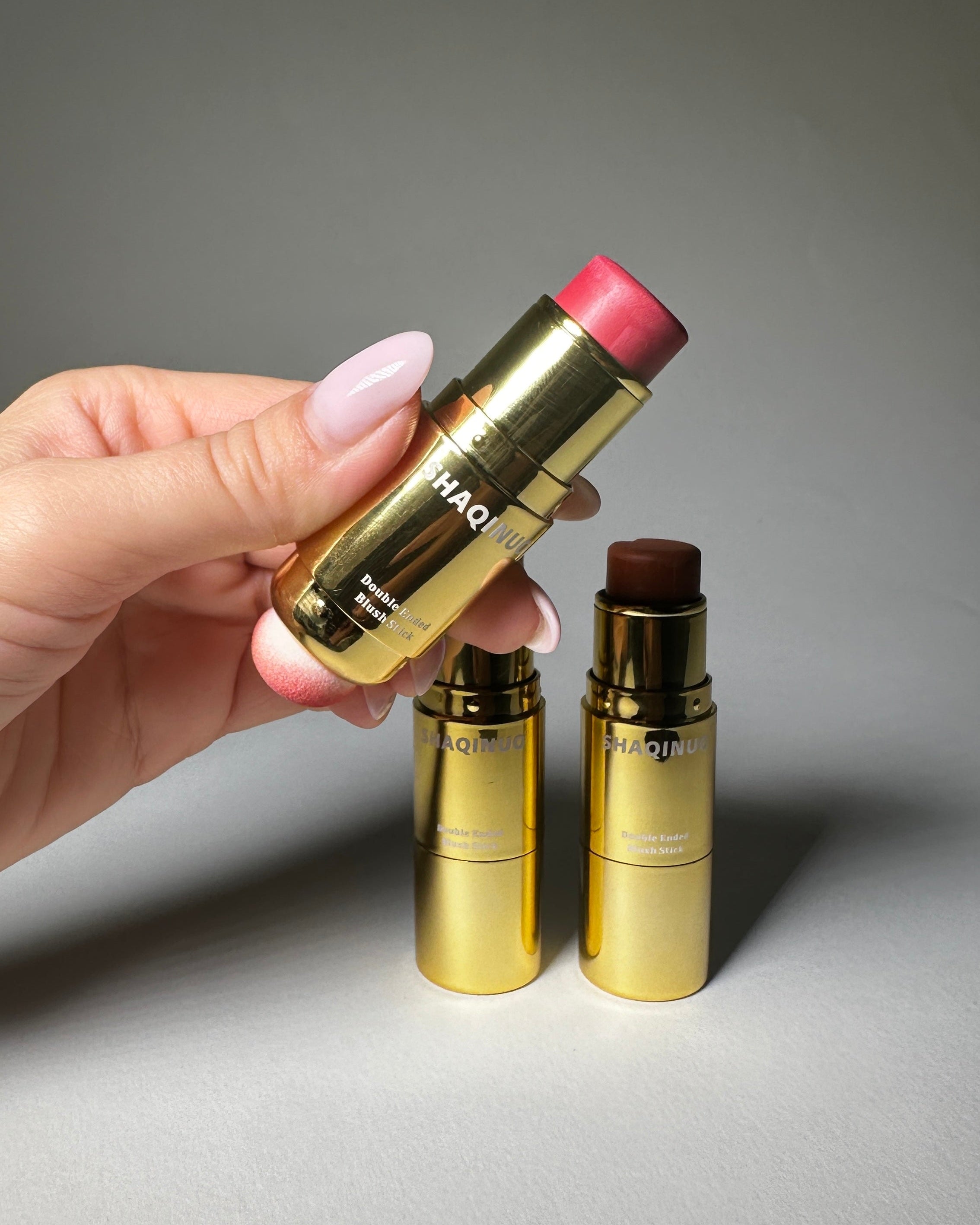 Iluminator Blush SHAQINUO