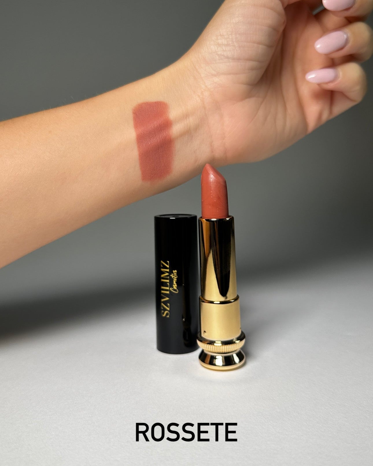 Ruj mătăsos de înaltă calitate