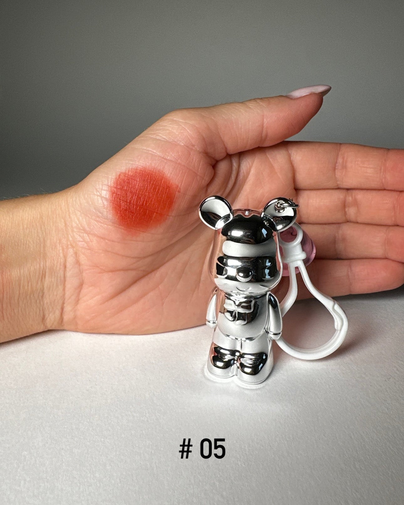 Ruj Matte Velvet Mini – cosmetic breloc, perfect pentru geantă