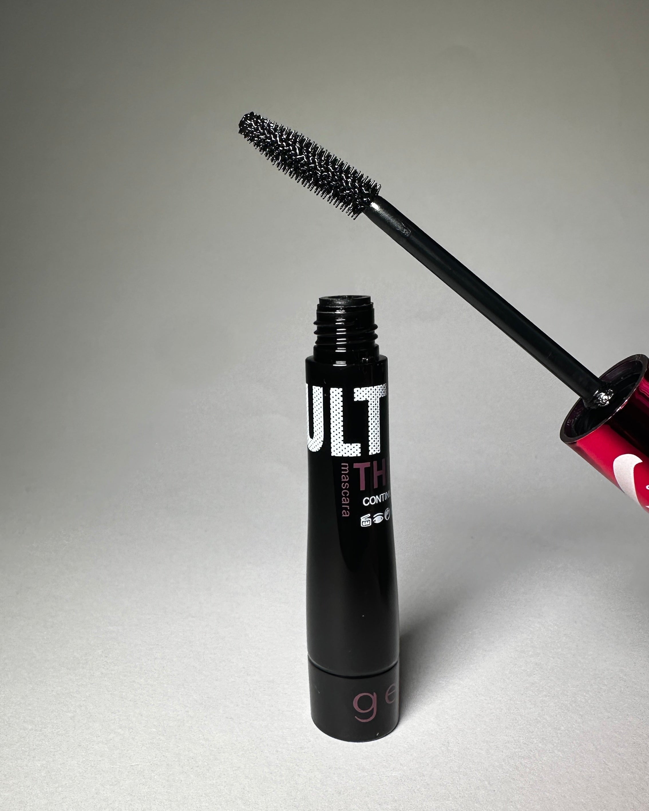 Rimel cu fibre pentru gene lungi și voluminoase